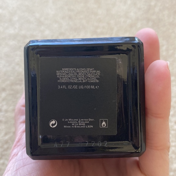 Jo Malone Velvet Rose & Oud Cologne Intense - Picture 3 of 3